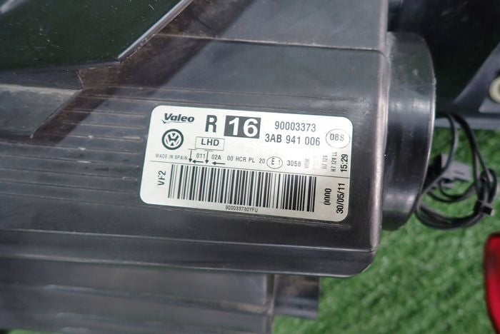 Frontscheinwerfer VW Passat B7 9814739580 Rechts Scheinwerfer Headlight SCH6545120213lu