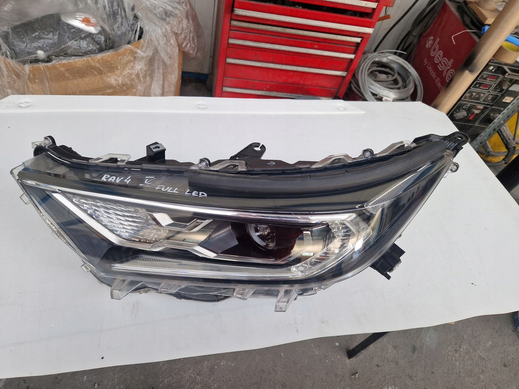 Frontscheinwerfer Toyota V LED Ein Stück (Rechts oder Links) Headlight SCH8924868203ap