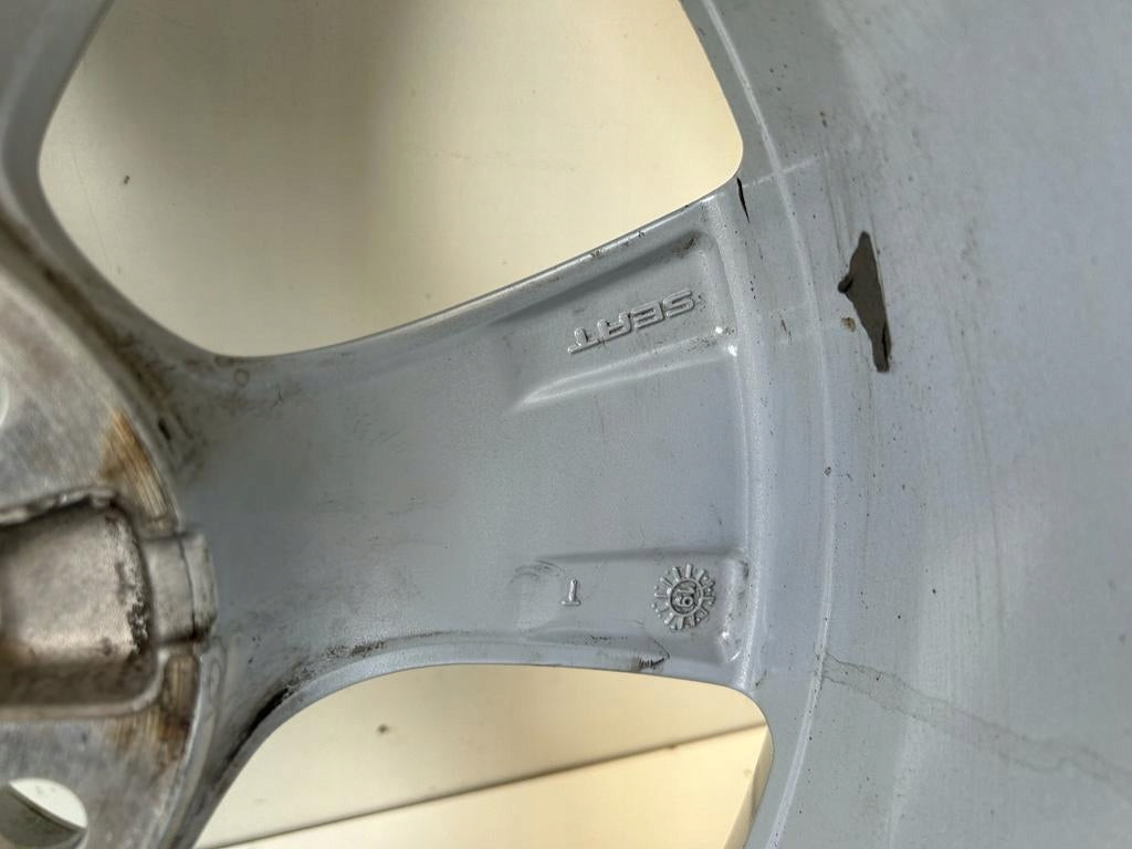1x Alufelge 17 Zoll 7.5" 5x112 5FA601025 Seat Leon Rim Wheel