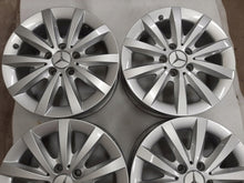 Laden Sie das Bild in den Galerie-Viewer, 4x Alufelge 16 Zoll 6.5" 5x112 49ET Glanz Silber A2464010500 Mercedes-Benz FEL6574275445yh