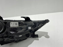 Laden Sie das Bild in den Galerie-Viewer, Frontscheinwerfer Audi A1 82A941033 LED Links Scheinwerfer Headlight