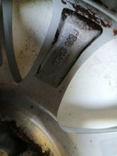 Laden Sie das Bild in den Galerie-Viewer, 1x Alufelge 15 Zoll 5.5&quot; 4x100 40ET Glanz Graphit 9965375550 Mazda Rim Wheel