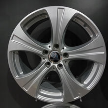 Laden Sie das Bild in den Galerie-Viewer, 4x Alufelge 18 Zoll 8.0" 5x112 38ET Glanz Silber Mercedes-Benz Superb Iii FEL2793127390io