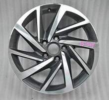 Laden Sie das Bild in den Galerie-Viewer, 1x Alufelge 17 Zoll 7.0" 5x112 39ET 7N0601025AB Mg Sharan Rim Wheel FEL2405221130xs