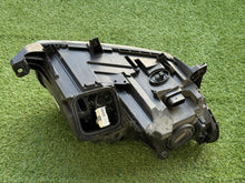 Laden Sie das Bild in den Galerie-Viewer, Frontscheinwerfer Mercedes-Benz W166 A1668207259 Links Scheinwerfer Headlight SCH4514618183zt