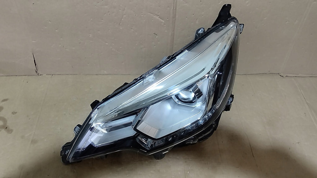 Frontscheinwerfer Mitsubishi Space Star 8301D455 Full LED Links Headlight
