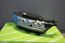 Laden Sie das Bild in den Galerie-Viewer, Frontscheinwerfer VW T-Roc 2GA941006B 90136438 Rechts Scheinwerfer Headlight