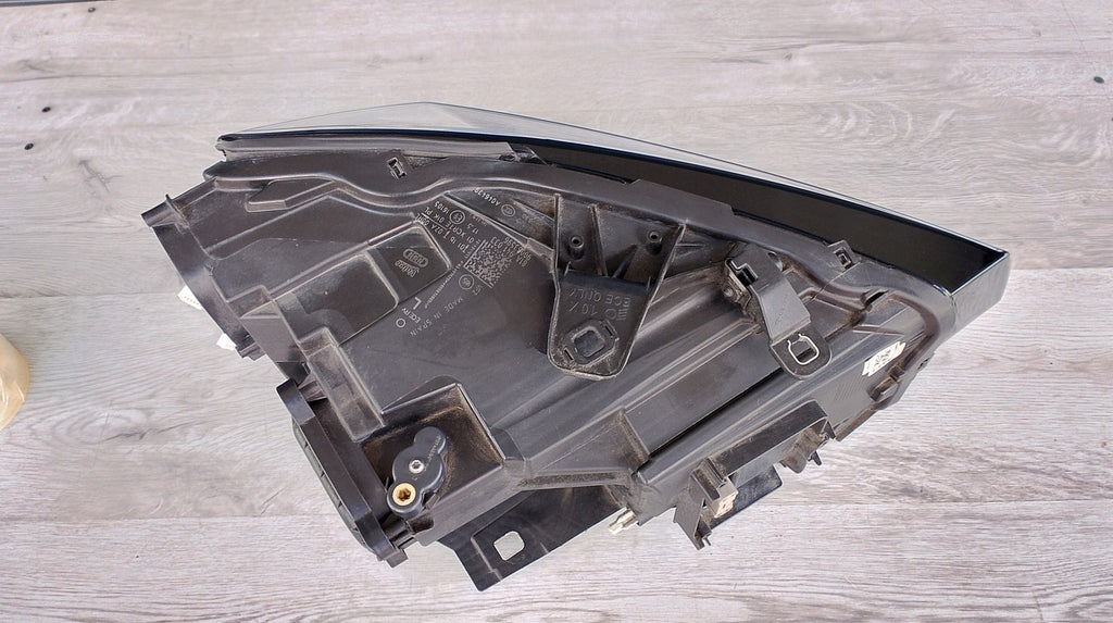 Frontscheinwerfer Audi Q2 81A941033 LED Ein Stück (Rechts oder Links) Headlight SCH3193143743ku