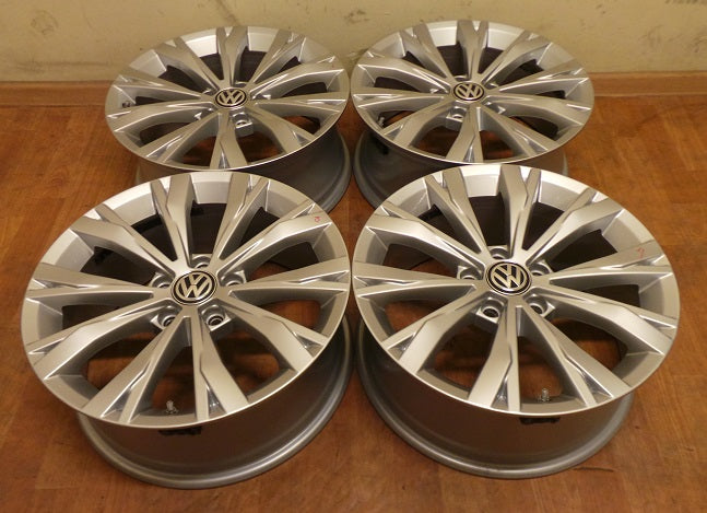 4x Alufelge 17 Zoll 7.0" 5x112 40ET Glanz Silber 5NA601025 VW Tiguan Rim Wheel FEL3212489459zl