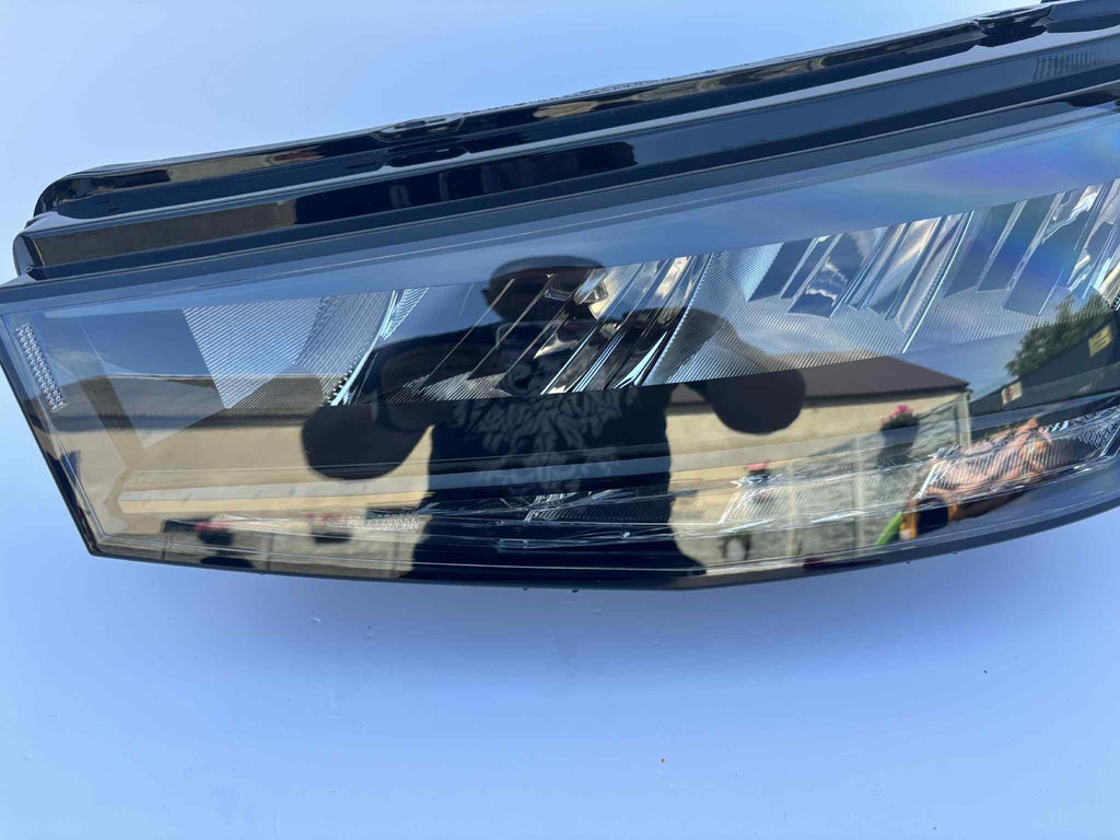 Frontscheinwerfer Skoda Fabia I 6VB941015 LED Ein Stück (Rechts oder Links)