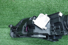 Laden Sie das Bild in den Galerie-Viewer, Frontscheinwerfer Skoda Superb III 3V1941016A Rechts Scheinwerfer Headlight SCH6308648783ee