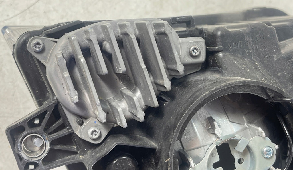 Frontscheinwerfer Mercedes-Benz A9618206639 Xenon Links Scheinwerfer Headlight SCH1348009240cj