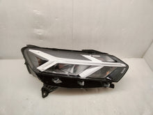 Laden Sie das Bild in den Galerie-Viewer, Frontscheinwerfer Dacia Sandero 260107978R Full LED Rechts Headlight