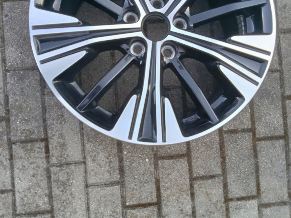 1x Alufelge 18 Zoll 7.0" 5x114.3 38ET Mitsubishi Eclipse I Rim Wheel FEL1415076141xa