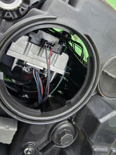 Load image into Gallery viewer, Frontscheinwerfer Kia Sportage 92101F1500 Links Scheinwerfer Headlight SCH6527435719ib