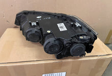 Load image into Gallery viewer, Frontscheinwerfer VW Polo 2G1941006 Rechts Scheinwerfer Headlight