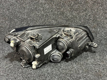Load image into Gallery viewer, Frontscheinwerfer VW Caddy III 2K1941015B Links Scheinwerfer Headlight SCH2465726406dl