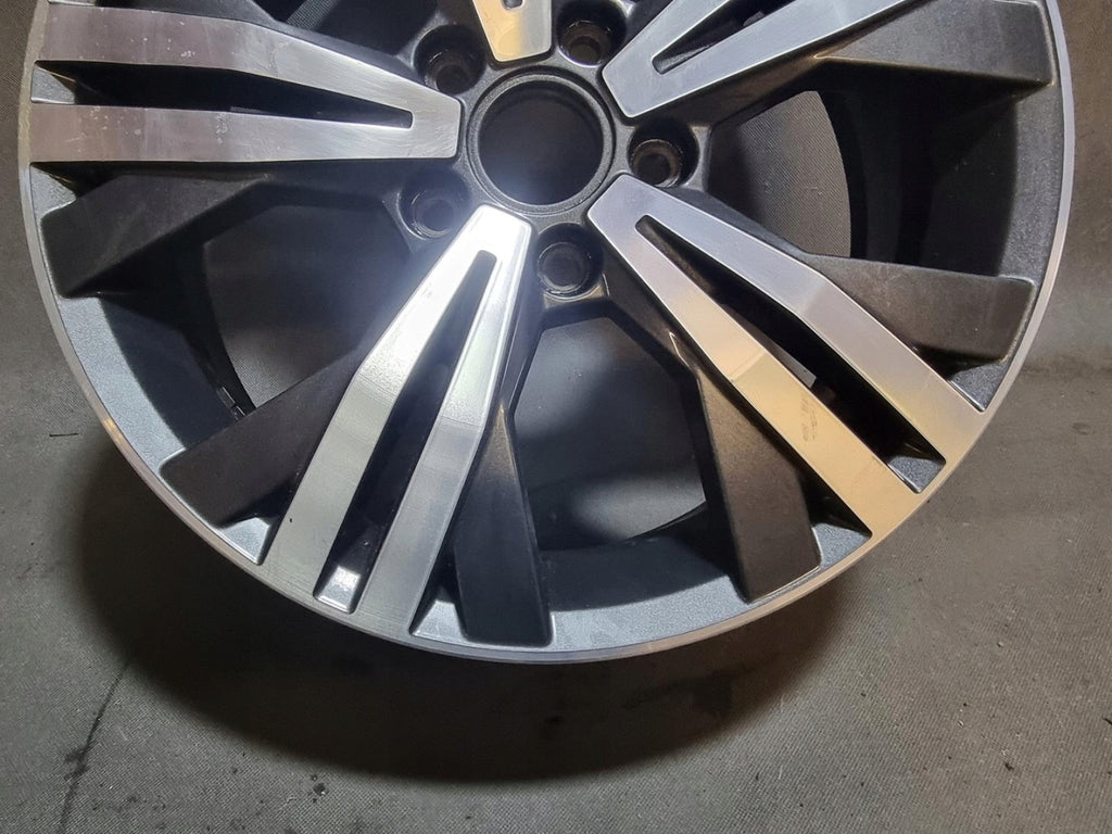 1x Alufelge 17 Zoll 6.0" 5x112 50ET Glanz Grau 2K5601025P Mg T-Roc Rim Wheel FEL9768557125wh