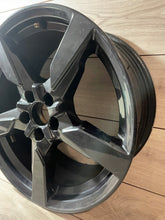Laden Sie das Bild in den Galerie-Viewer, 1x Alufelge 17 Zoll 7.5" 5x112 82A601025P 82A601025AT Audi A1 Rim Wheel FEL9531058228fy