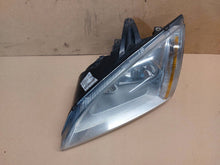 Laden Sie das Bild in den Galerie-Viewer, Frontscheinwerfer Ford Focus 4M5113W029-AD 4M51-13W030-AD Ein Satz Headlight SCH3499449199vr