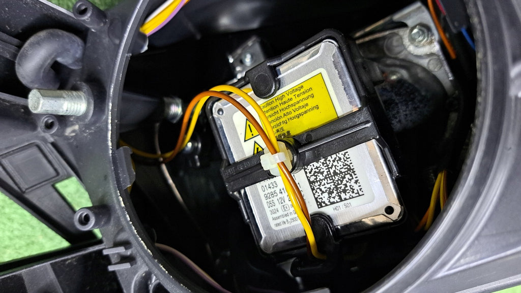 Frontscheinwerfer Citroën C4 Picasso 9675975180-02 Bi-Xenon Links Headlight