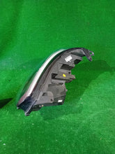 Laden Sie das Bild in den Galerie-Viewer, Frontscheinwerfer Renault Master III 260105567R Rechts Scheinwerfer Headlight SCH2067596517fk