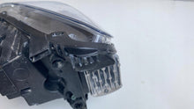 Laden Sie das Bild in den Galerie-Viewer, Frontscheinwerfer Ford Kuga III CX482HL-RH-LHD LV4B-13E014-FH LED Rechts SCH5296780369zi