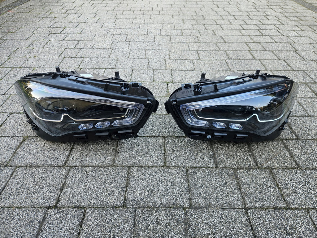 Frontscheinwerfer Mercedes-Benz Cla A1189061301 A1189061401 Ein Satz Headlight SCH8629737023ky