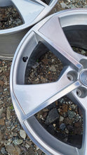 Laden Sie das Bild in den Galerie-Viewer, 1x Alufelge 20 Zoll 9.0" 5x112 33ET 4M0601025M Audi Q7 Rim Wheel FEL9823139738bv
