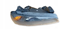 Load image into Gallery viewer, Frontscheinwerfer Hyundai Elantra 921022DXXX Rechts Scheinwerfer Headlight SCH3572824779bx