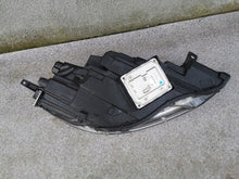 Laden Sie das Bild in den Galerie-Viewer, Frontscheinwerfer Ford Kuga LV4B-13E017-AN Links Scheinwerfer Headlight SCH2703286161sl