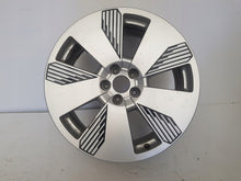 Laden Sie das Bild in den Galerie-Viewer, 1x Alufelge 19 Zoll 8.0" 5x112 34ET Glanz Silber 4KE601025A Audi E Tron FEL2350304179tu