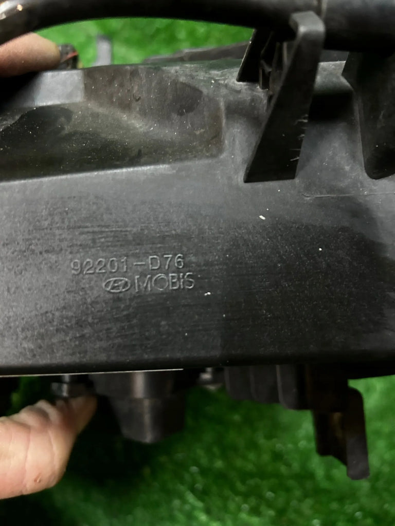 Frontscheinwerfer Hyundai Tucson Links Scheinwerfer Headlight SCH1740602434qw