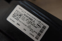Laden Sie das Bild in den Galerie-Viewer, Frontscheinwerfer Opel Mokka 9834016880 Ein Satz Scheinwerfer Headlight SCH2173308470nw