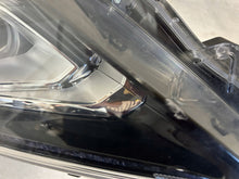 Laden Sie das Bild in den Galerie-Viewer, Frontscheinwerfer Mitsubishi Eclipse Cross Rechts Scheinwerfer Headlight