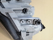 Laden Sie das Bild in den Galerie-Viewer, Frontscheinwerfer Mercedes-Benz W203 A2038201161 Xenon Links Headlight SCH8909255432rx