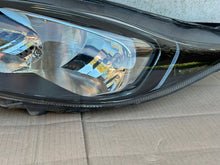 Laden Sie das Bild in den Galerie-Viewer, Frontscheinwerfer Ford Fiesta I C1BB-13W030-AG Links Scheinwerfer Headlight SCH5410745470gn