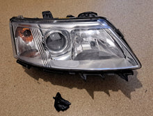 Laden Sie das Bild in den Galerie-Viewer, Frontscheinwerfer Saab 9-3 Xenon Rechts Scheinwerfer Headlight