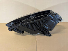 Laden Sie das Bild in den Galerie-Viewer, Frontscheinwerfer Skoda Superb III 3V1941015D LED Links Scheinwerfer Headlight