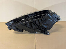 Laden Sie das Bild in den Galerie-Viewer, Frontscheinwerfer Skoda Superb III 3V1941015D LED Ein Stück (Rechts oder Links)