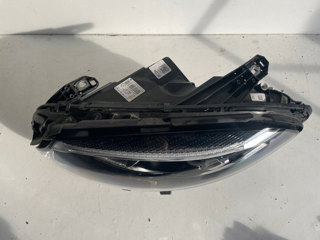 Frontscheinwerfer Mercedes-Benz W246 A2469066101 LED Links Headlight