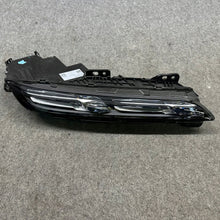Laden Sie das Bild in den Galerie-Viewer, Frontscheinwerfer BMW 7 9879935 9879936 LED Ein Satz Scheinwerfer Headlight SCH7479333315zu