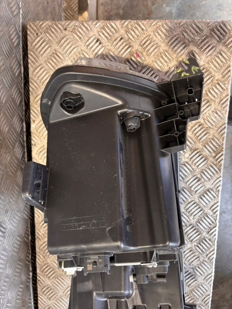 Frontscheinwerfer Renault Trafic 260601790 Links Scheinwerfer Headlight SCH4061869327tc