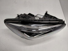Laden Sie das Bild in den Galerie-Viewer, Frontscheinwerfer Mercedes-Benz W247 A2479061005 Rechts Scheinwerfer Headlight SCH4708483611qf