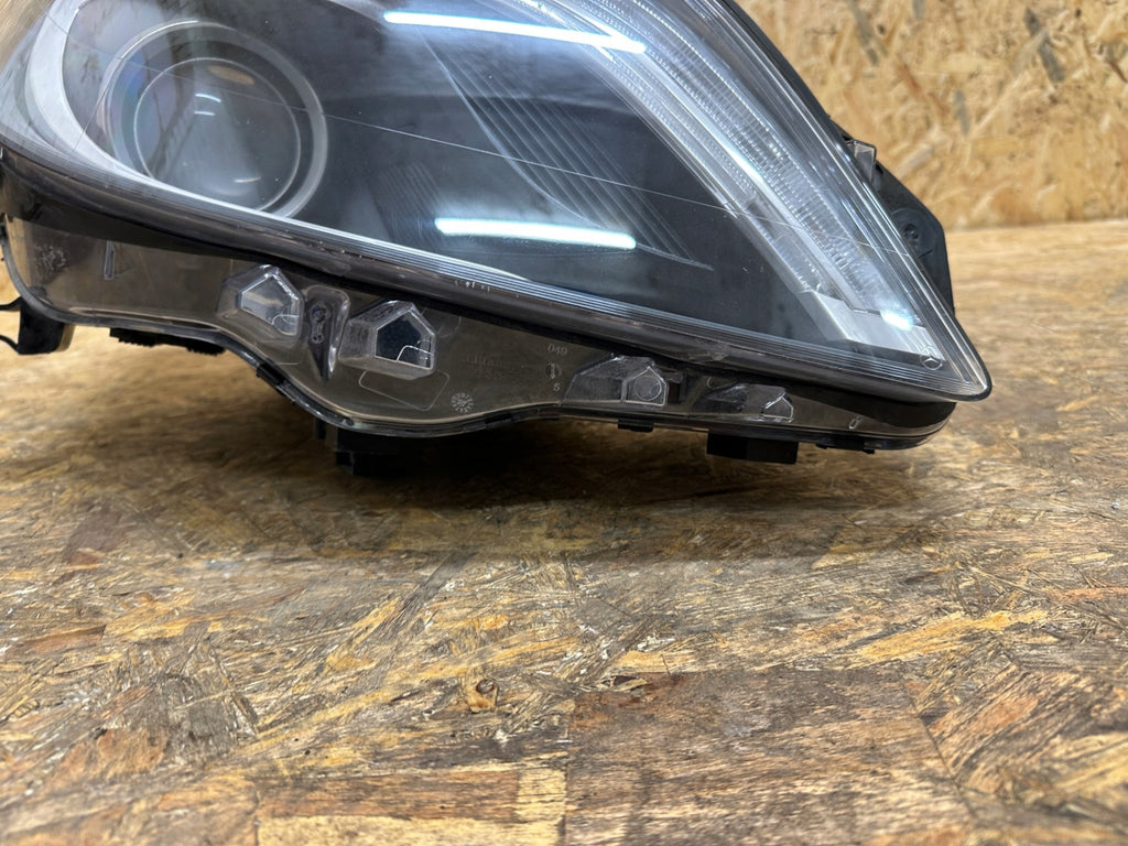Frontscheinwerfer Mercedes-Benz W246 A2468207261 Rechts Scheinwerfer Headlight SCH5095395645rt