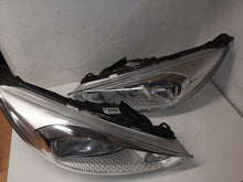 Laden Sie das Bild in den Galerie-Viewer, Frontscheinwerfer Ford Focus F1EB13W030NB Links Scheinwerfer Headlight SCH9428761340zo