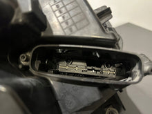 Laden Sie das Bild in den Galerie-Viewer, Frontscheinwerfer BMW 1 F21 F20 Xenon Links Scheinwerfer Headlight SCH7186951666cg