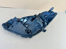 Laden Sie das Bild in den Galerie-Viewer, Frontscheinwerfer Toyota Yaris Rechts Scheinwerfer Headlight SCH4367096911qf