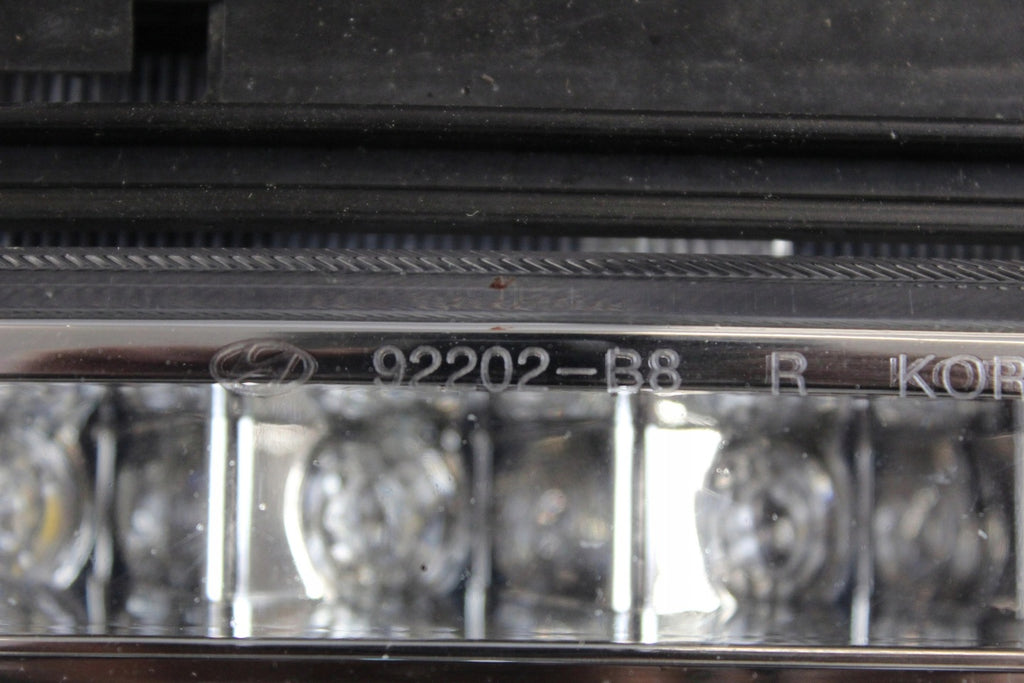 Frontscheinwerfer Hyundai Santa I Grand Fe 86564-B8010 Rechts Headlight SCH6544682739kr
