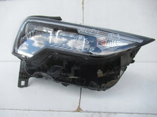 Laden Sie das Bild in den Galerie-Viewer, Frontscheinwerfer Audi Q3 83A941012 LED Rechts Scheinwerfer Headlight
